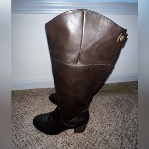 White Mountain Brown Leather Boots